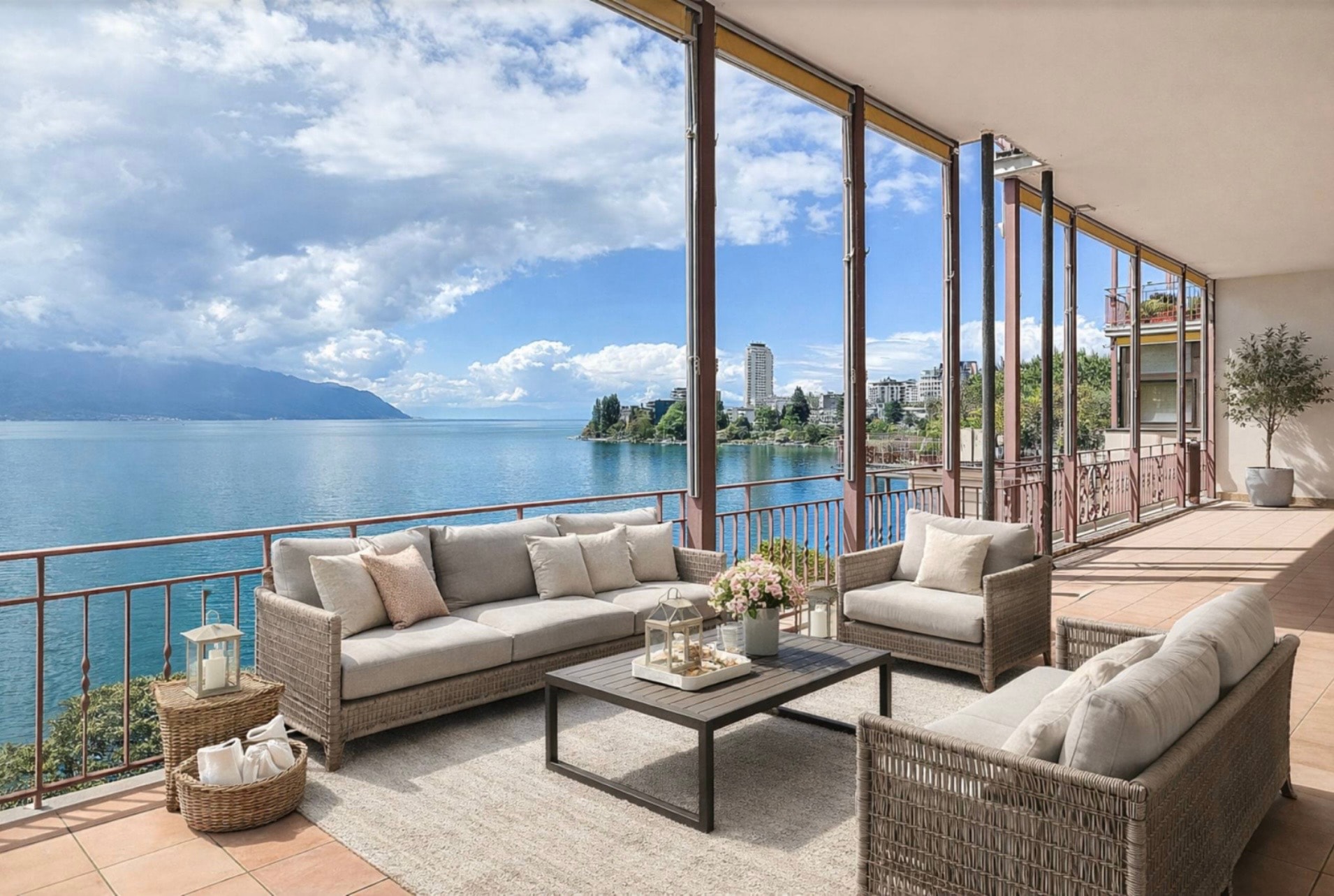 Freddie Mercury Residence — Waterfront Apartment, Montreux